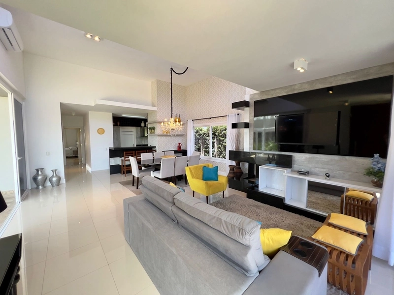 Linda Residência: 3ª foto da galeria de imagens do imóvel