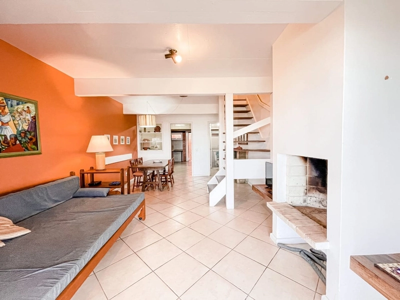 Belíssimo duplex na Beira Mar de  Xangri-lá, composto por 2 dormitório: 5ª foto da galeria de imagens do imóvel