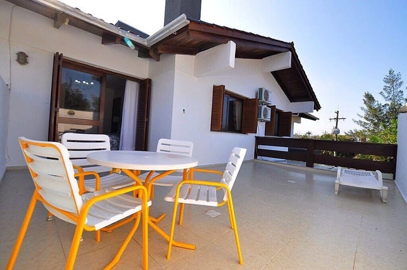 ÓTIMA CASA EM ATLÂNTIDA ALUGUEL DE TEMPORADA: 12ª foto da galeria de imagens do imóvel