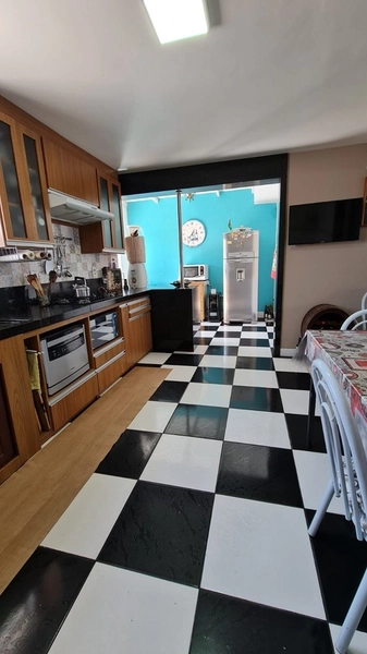 Sobrado 5 dormitórios no centro de Xangri-lá: 12ª foto da galeria de imagens do imóvel