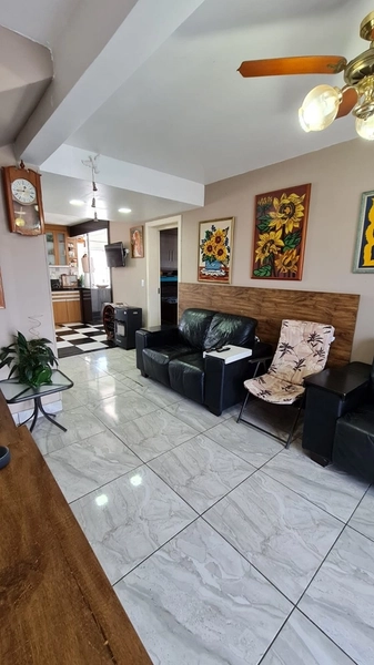 Sobrado 5 dormitórios no centro de Xangri-lá: 2ª foto da galeria de imagens do imóvel