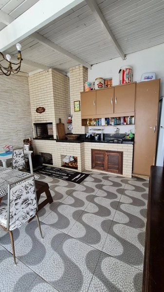 Sobrado 5 dormitórios no centro de Xangri-lá: 5ª foto da galeria de imagens do imóvel