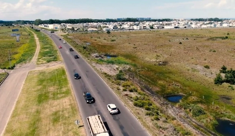 BELO TERRENO: 12ª foto da galeria de imagens do imóvel