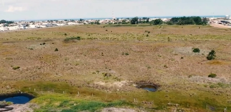 BELO TERRENO: 13ª foto da galeria de imagens do imóvel