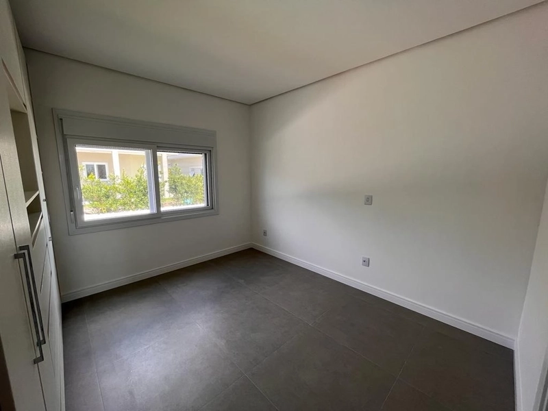 EXCELENTE CASA EM CONDOMÍNIO FECHADO EM CAPÃO DA CANOA: 25ª foto da galeria de imagens do imóvel