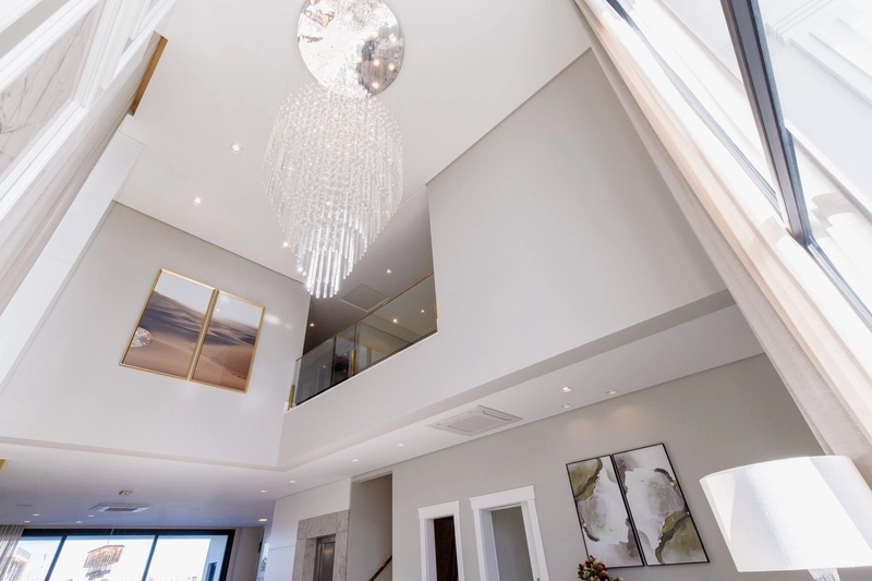 BELISSIMA MANSÃO NEOCLÁSSICA BEIRA LAGO NO CONDOMINIO SENSE: 26ª foto da galeria de imagens do imóvel