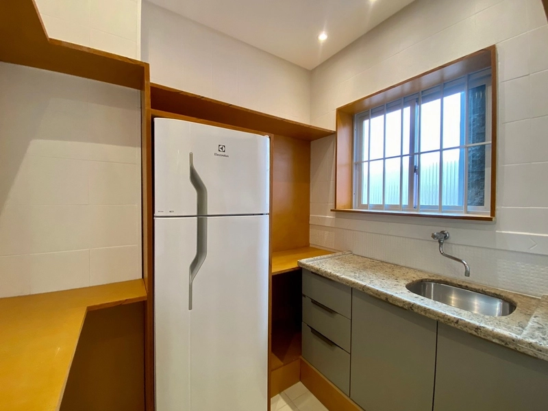 Apartamento 2 dormitórios no Centro de Capão da Canoa: 3ª foto da galeria de imagens do imóvel