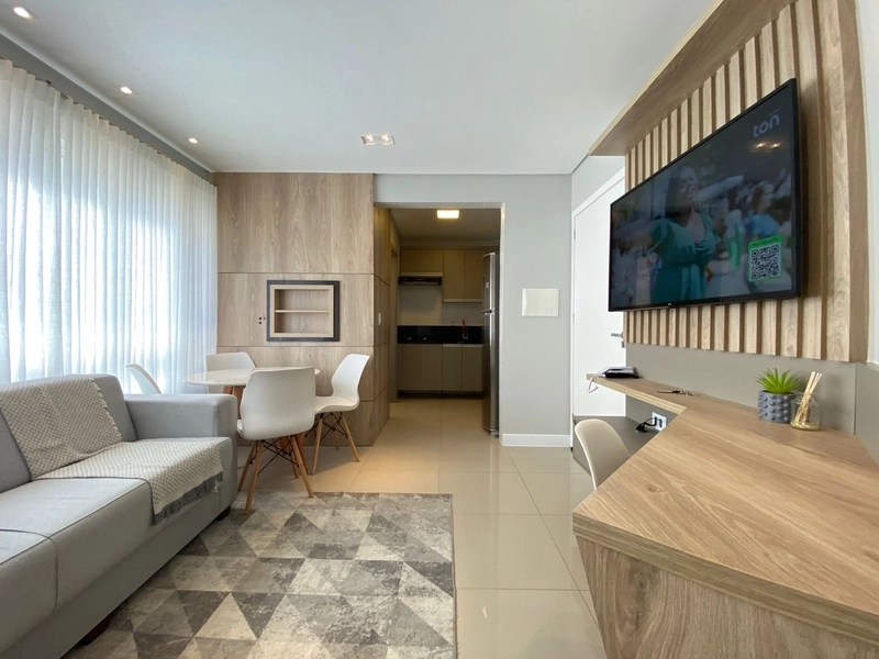 LINDO APARTAMENTO MOBILIADO E DECORADO: 1ª foto da galeria de imagens do imóvel