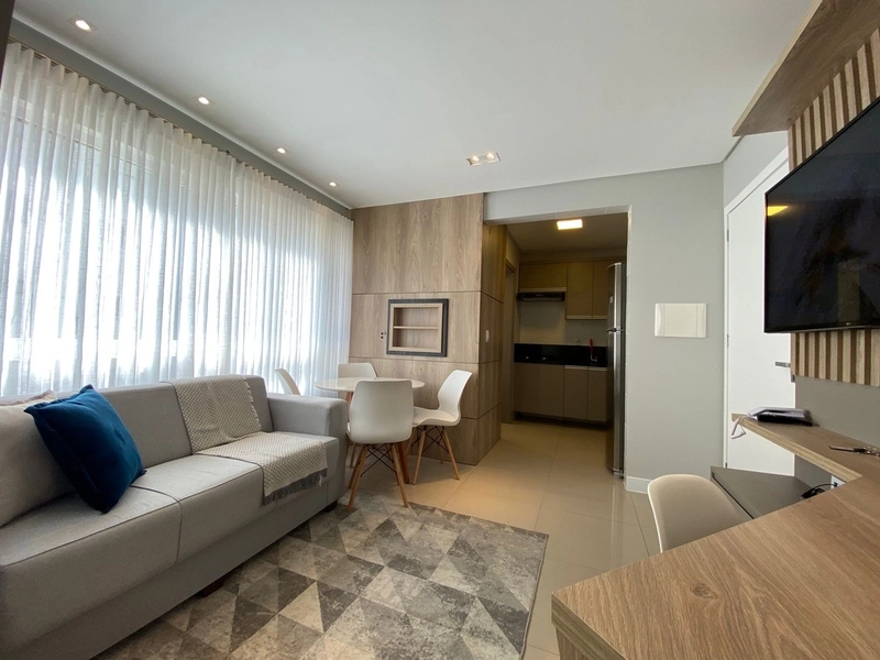 LINDO APARTAMENTO MOBILIADO E DECORADO: 3ª foto da galeria de imagens do imóvel