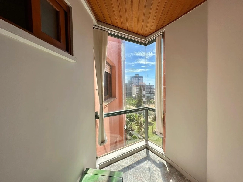 BELISSÍMO APARTAMENTO DE FRENTE PARA PRAÇA E COM VISTA PARA O  MAR: 13ª foto da galeria de imagens do imóvel