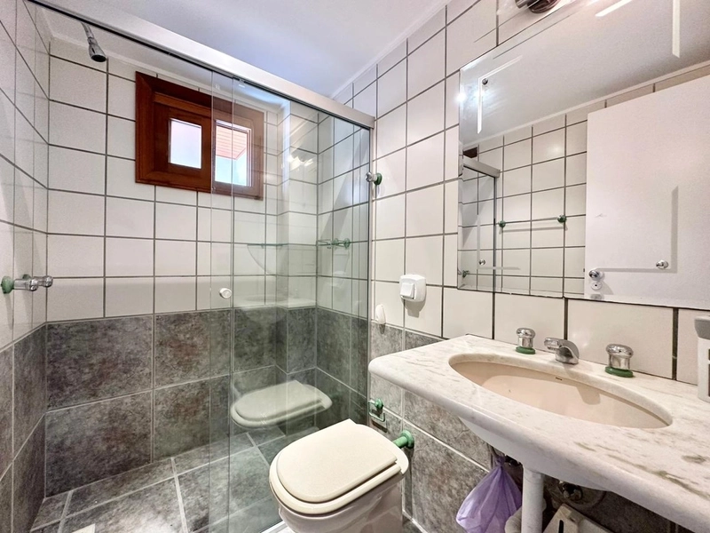 BELISSÍMO APARTAMENTO DE FRENTE PARA PRAÇA E COM VISTA PARA O  MAR: 8ª foto da galeria de imagens do imóvel