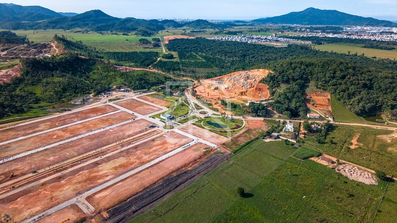 Bairro Planejado em Tijucas, Loteamento em construção: 21ª foto da galeria de imagens do imóvel