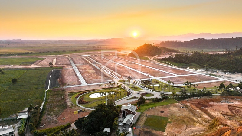 Bairro Planejado em Tijucas, Loteamento em construção: 1ª foto da galeria de imagens do imóvel