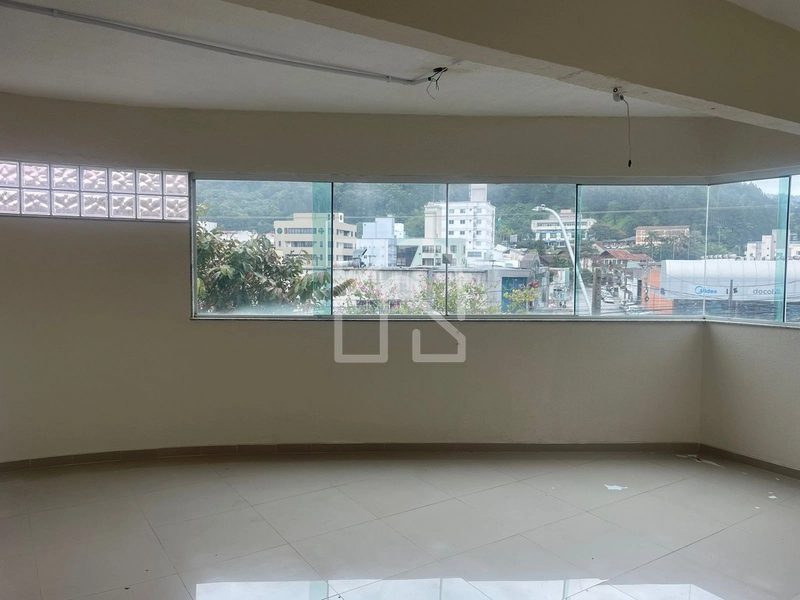 SALA COMERCIAL BALNEÁRIO CAMBORIU: 1ª foto da galeria de imagens do imóvel
