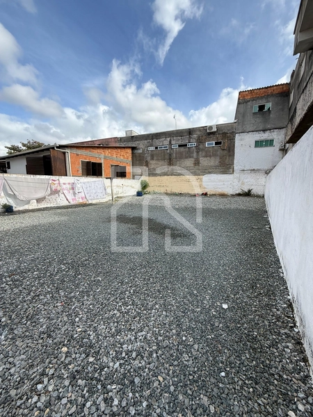 CASA MARAVILHOSA EM CAMBORIU SOZINHA NO TERRENO: 17ª foto da galeria de imagens do imóvel