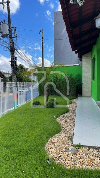 CASA PARA LOCAÇÃO ANUAL NO CENTRO DE CAMBORIÚ: 4ª foto da galeria de imagens do imóvel