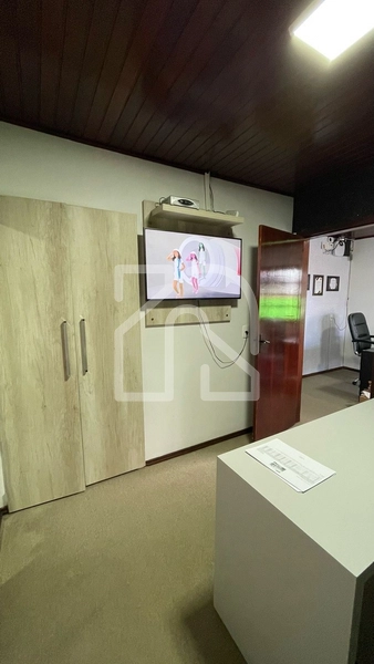 CASA PARA LOCAÇÃO ANUAL NO CENTRO DE CAMBORIÚ: 2ª foto da galeria de imagens do imóvel