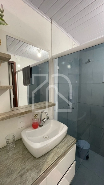 CASA PARA LOCAÇÃO ANUAL NO CENTRO DE CAMBORIÚ: 3ª foto da galeria de imagens do imóvel