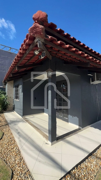 AMPLA CASA PARA LOCAÇÃO ANUAL NO CENTRO DE CAMBORIÚ: 9ª foto da galeria de imagens do imóvel