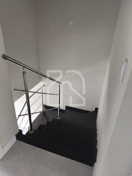 Sobrado novo à venda no Bairro Areias – 3 dormitórios, 1 suíte, próxim: 7ª foto da galeria de imagens do imóvel