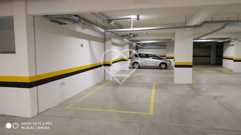 APARTAMENTO À VENDA NO EDIFÍCIO ESMERALDA CENTRO DE FOZ DO IGUAÇU: 2ª foto da galeria de imagens do imóvel