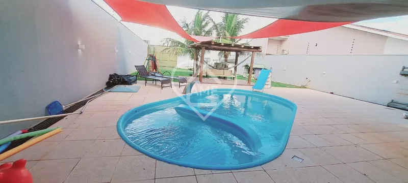 Linda Edícula à Venda em Terreno de 404,88 m²: 2ª foto da galeria de imagens do imóvel