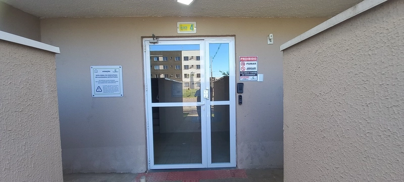 Apartamento á venda em Condomínio Clube: 2ª foto da galeria de imagens do imóvel