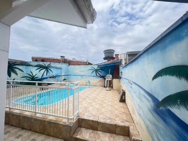 Casa com Piscina em Balneário Shangri-lá, Pontal do Paraná!: 4ª foto da galeria de imagens do imóvel