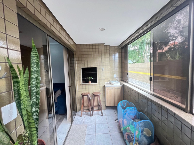 Belíssimo apartamento com sacada, 3 quartos e excelente localização!: 3ª foto da galeria de imagens do imóvel