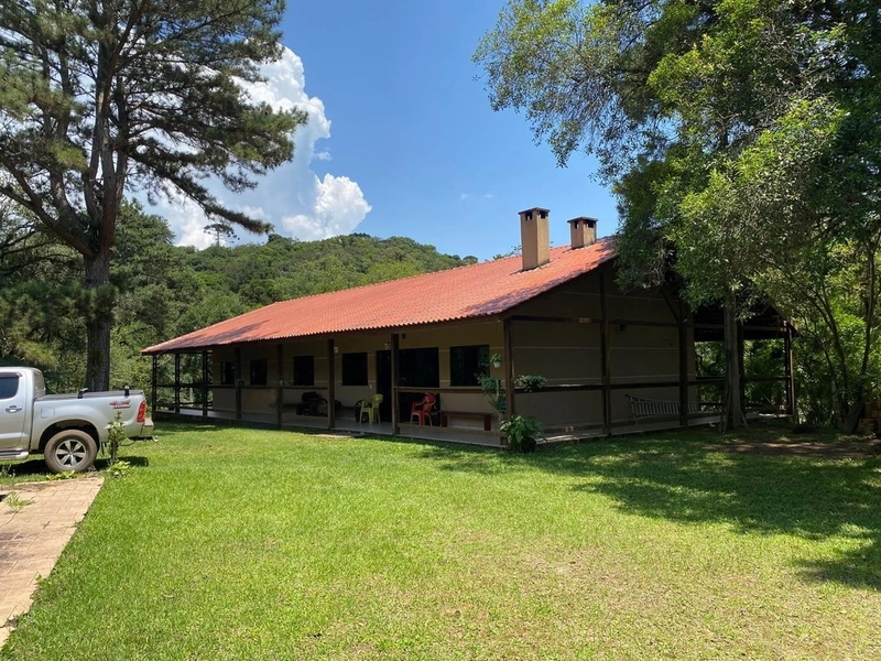 Belíssima Chácara à Venda em Três Córregos – Campo Largo/PR: 1ª foto da galeria de imagens do imóvel