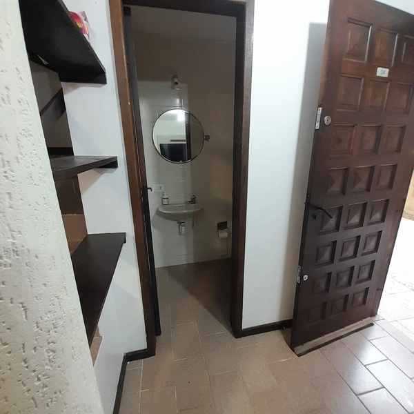 Seu Refúgio à Beira-Mar: Sobrado à Venda em Matinhos-PR!: 5ª foto da galeria de imagens do imóvel