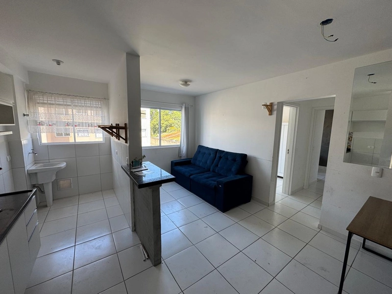 APARTAMENTO PERTINHO DO CENTRO DE CAMPO LARGO: 2ª foto da galeria de imagens do imóvel
