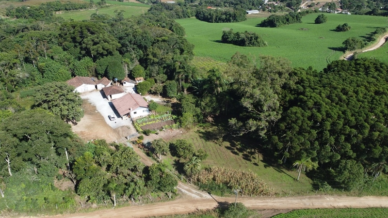 Chácara com 129.000m², água mineral e natureza em Bateias!: 17ª foto da galeria de imagens do imóvel
