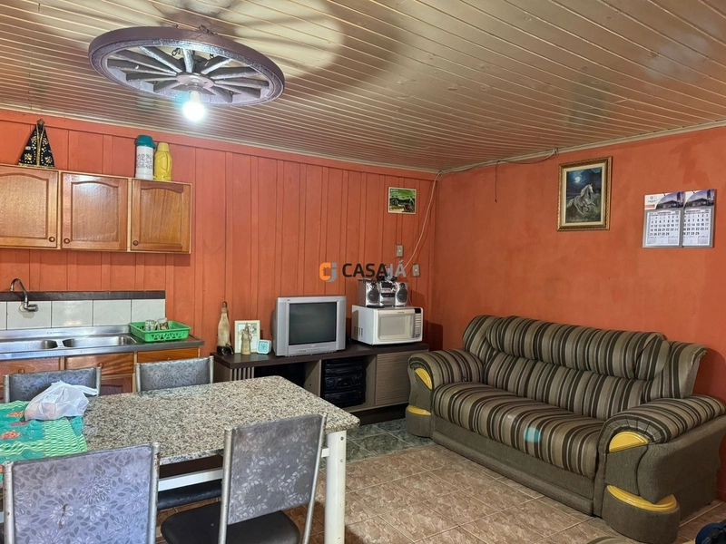 Chácara á venda! Chácara completa com tanques, casa e fácil acesso.: 5ª foto da galeria de imagens do imóvel