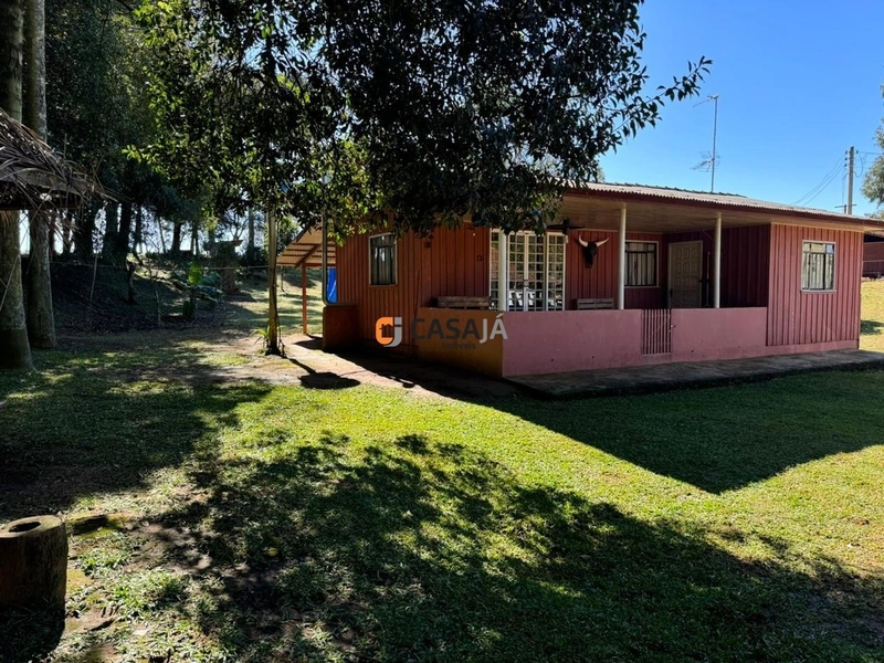 Chácara á venda! Chácara completa com tanques, casa e fácil acesso.: 2ª foto da galeria de imagens do imóvel