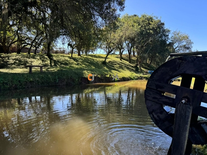 Chácara á venda! Chácara completa com tanques, casa e fácil acesso.: 1ª foto da galeria de imagens do imóvel