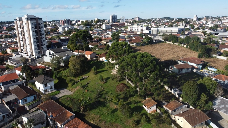 Casa com Amplo Terreno de esquina e Potencial Comercial Campo Largo!: 14ª foto da galeria de imagens do imóvel