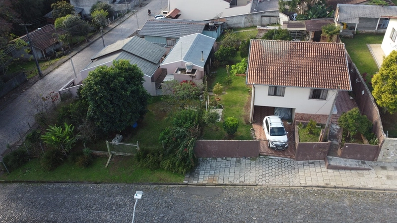 Casa com Amplo Terreno de esquina e Potencial Comercial Campo Largo!: 2ª foto da galeria de imagens do imóvel