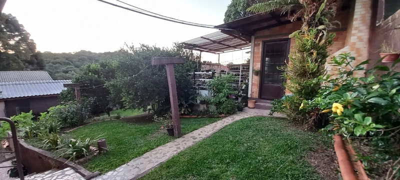 Casa com Amplo Terreno de esquina e Potencial Comercial Campo Largo!: 16ª foto da galeria de imagens do imóvel