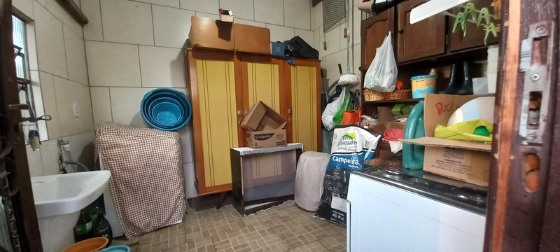 Casa com Amplo Terreno de esquina e Potencial Comercial Campo Largo!: 17ª foto da galeria de imagens do imóvel
