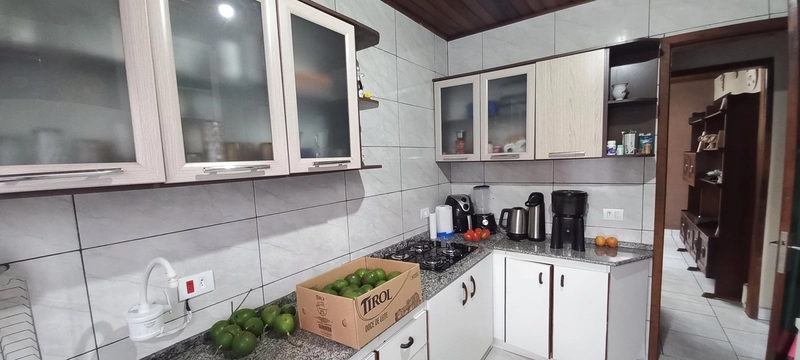 Casa com Amplo Terreno de esquina e Potencial Comercial Campo Largo!: 13ª foto da galeria de imagens do imóvel