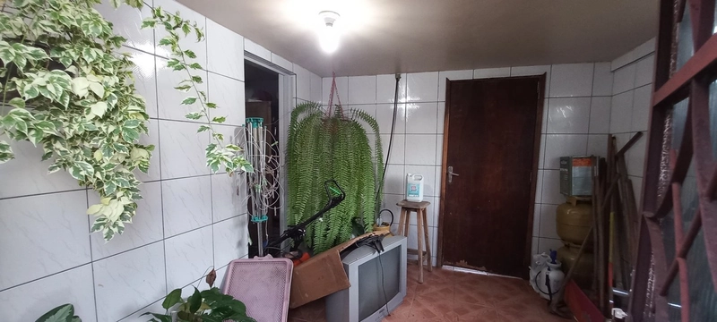Casa com Amplo Terreno de esquina e Potencial Comercial Campo Largo!: 15ª foto da galeria de imagens do imóvel