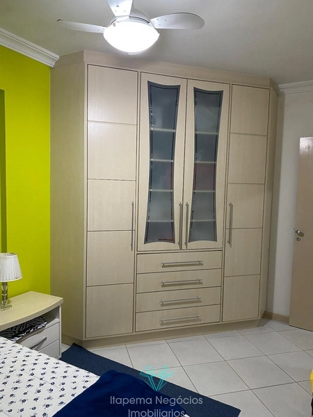 Apartamento 3 Dormitórios, sendo 1 suíte - Mobiliado - Quadra mar: 35ª foto da galeria de imagens do imóvel