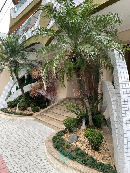 Apartamento 3 Dormitórios, sendo 1 suíte - Mobiliado - Quadra mar: 2ª foto da galeria de imagens do imóvel
