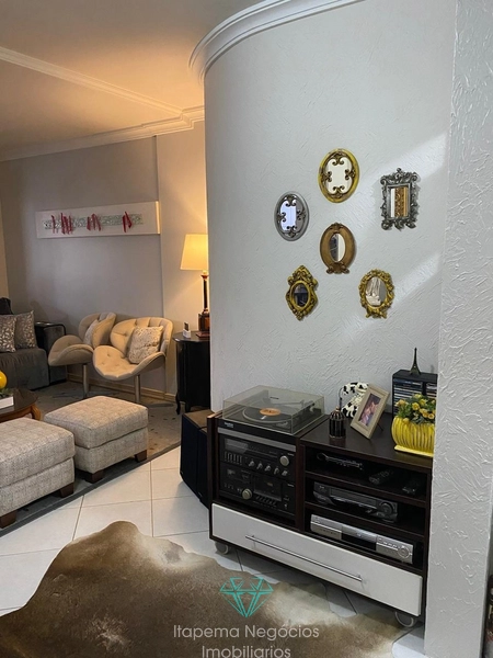 Apartamento 3 Dormitórios, sendo 1 suíte - Mobiliado - Quadra mar: 24ª foto da galeria de imagens do imóvel