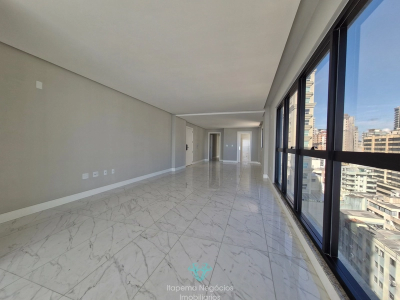 Localizado na quadra do mar - Apartamento 3 suítes, 3 vagas, Itapema.: 43ª foto da galeria de imagens do imóvel