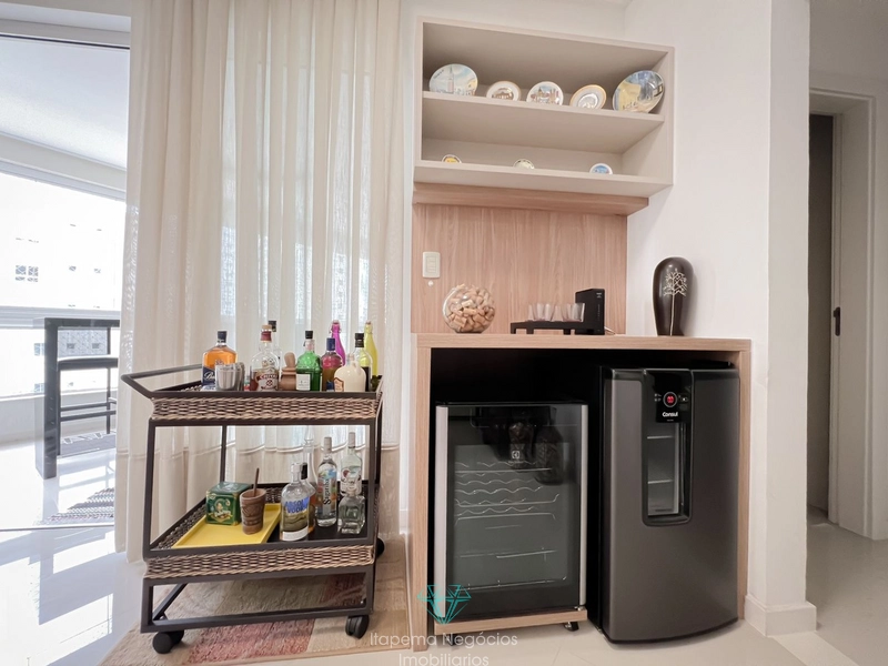 Apartamento com 3 suítes 2 vagas - Quadra mar, mobiliado e decorado.: 14ª foto da galeria de imagens do imóvel