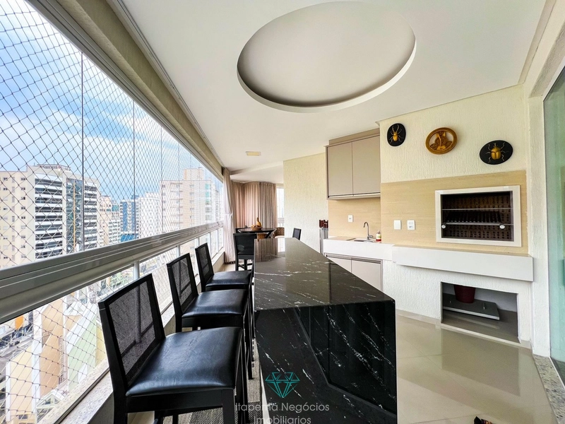 Apartamento com 3 suítes 2 vagas - Quadra mar, mobiliado e decorado.: 9ª foto da galeria de imagens do imóvel