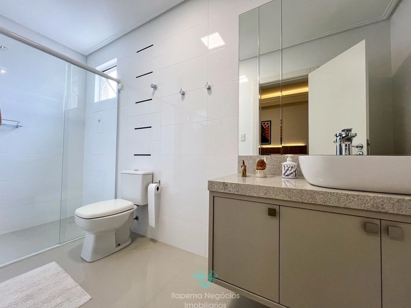 Apartamento com 3 suítes 2 vagas - Quadra mar, mobiliado e decorado.: 17ª foto da galeria de imagens do imóvel