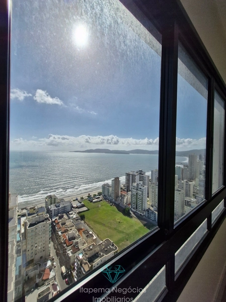 Luxo e Conforto Frente à Avenida Nereu Ramos em Itapema, SC: 41ª foto da galeria de imagens do imóvel
